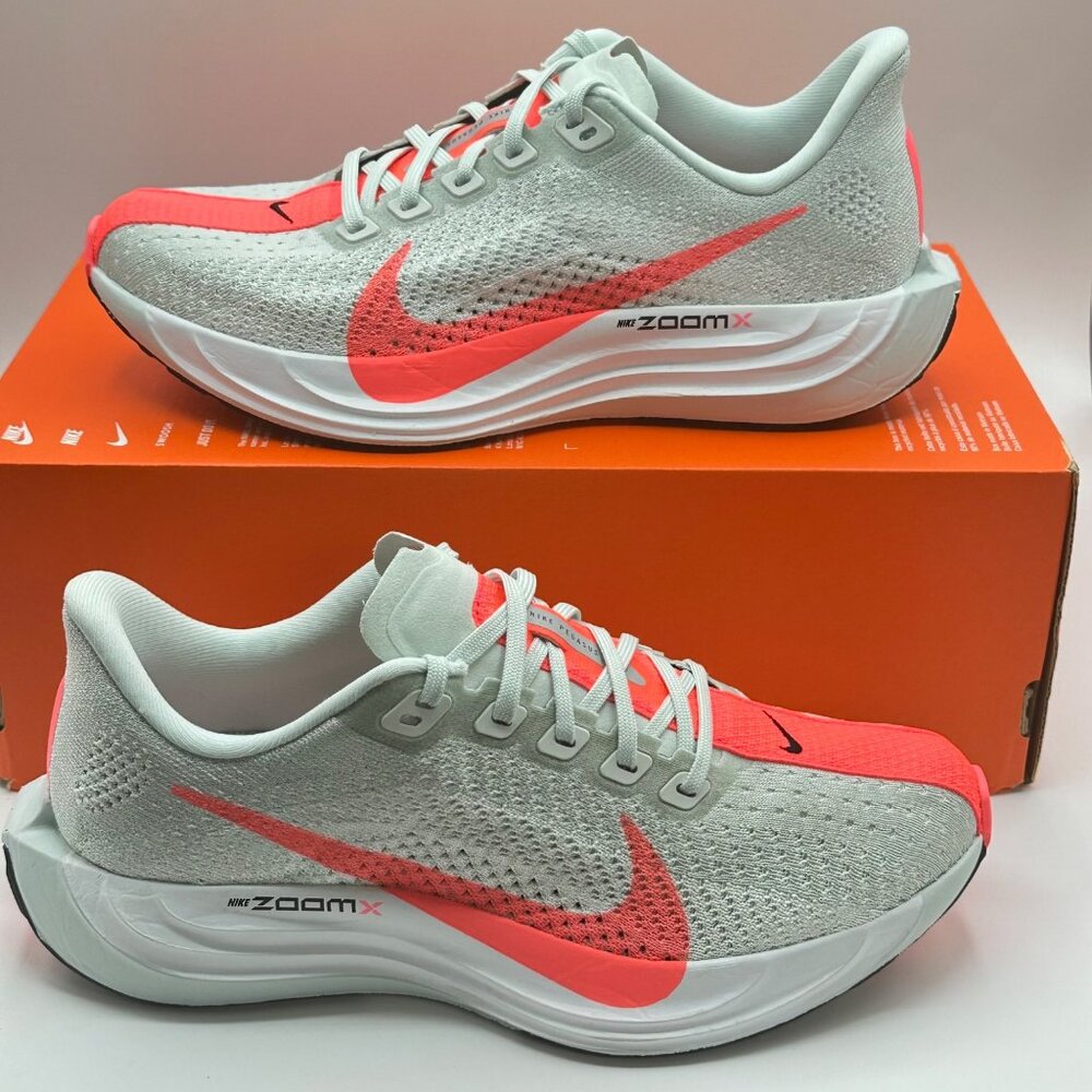 Women's Nike Pegasus Plus Low Running Shoes White FQ7261-001 NEW* Sz 7 - Picture 1 of 12